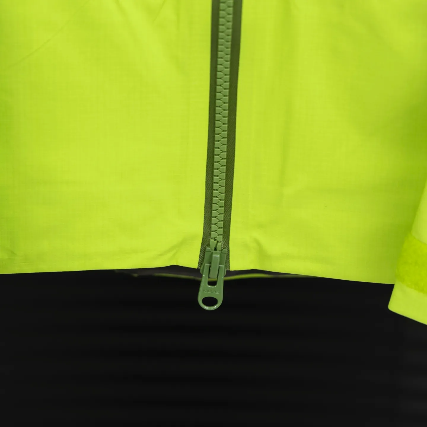 （ ） ： KAILAS MONT Q 60 Breathable ： Size：S-XXL ：GORE-TEX ： Same Style